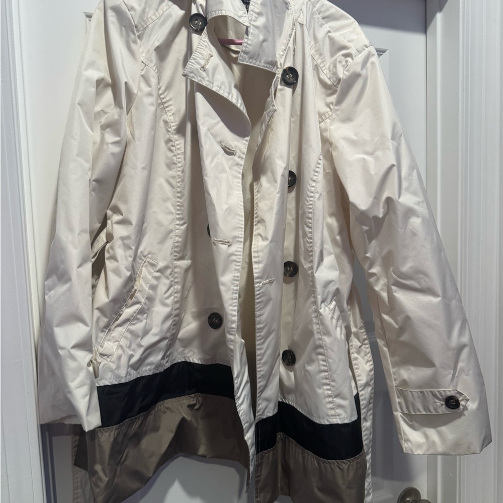 Jones New York Signature Cream Fabric